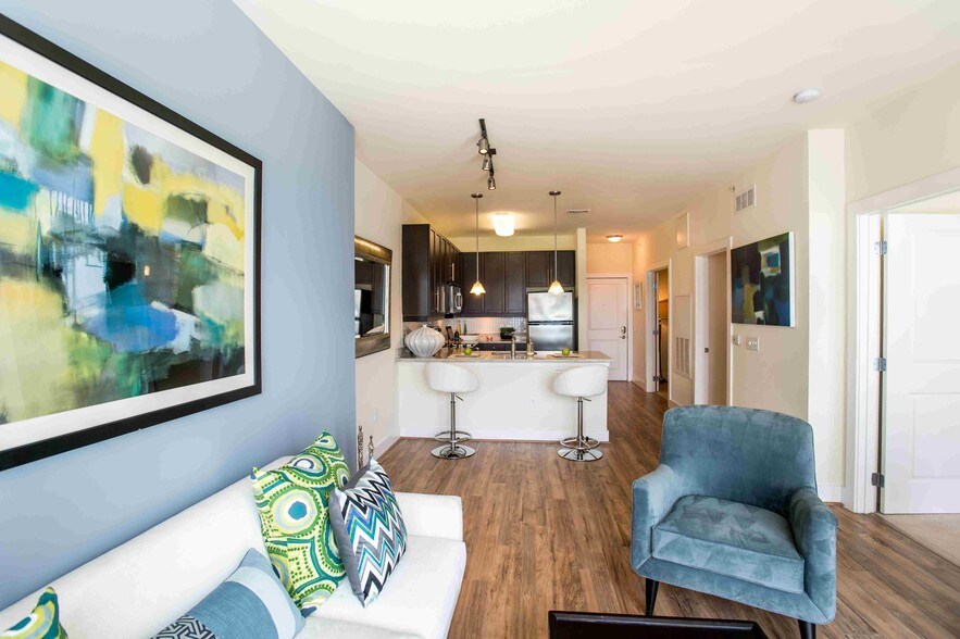 800 Carlyle Alexandria, VA Apartment Finder