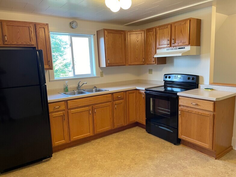 Kitchen - N5385 County Rd V
