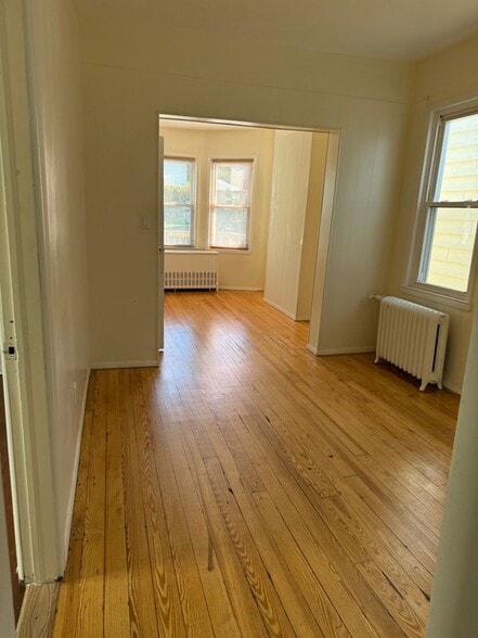 Building Photo - 103 Burhans Ave