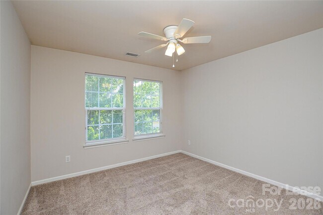 Building Photo - 1008 Millbank Dr