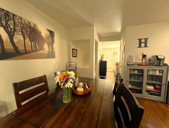 Building Photo - 4721 S Falkirk Dr