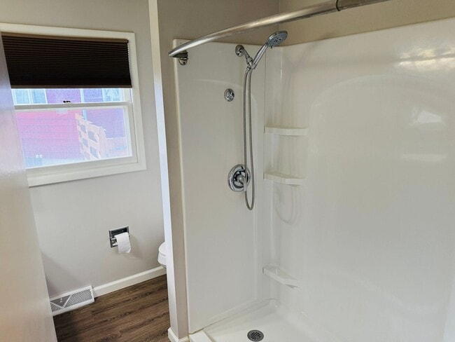 Building Photo - Dog Friendly 4 Bedroom - Billings West End