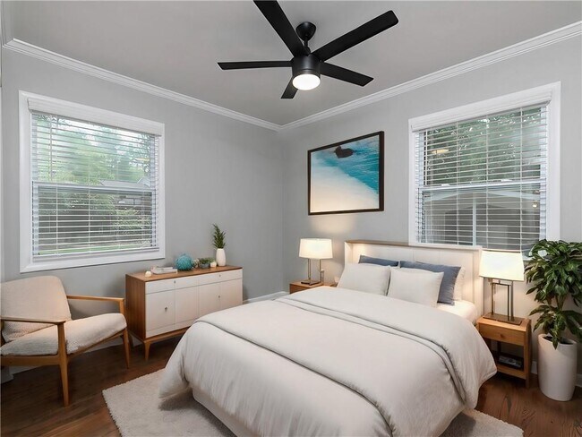 Building Photo - 3249 Howell Dr