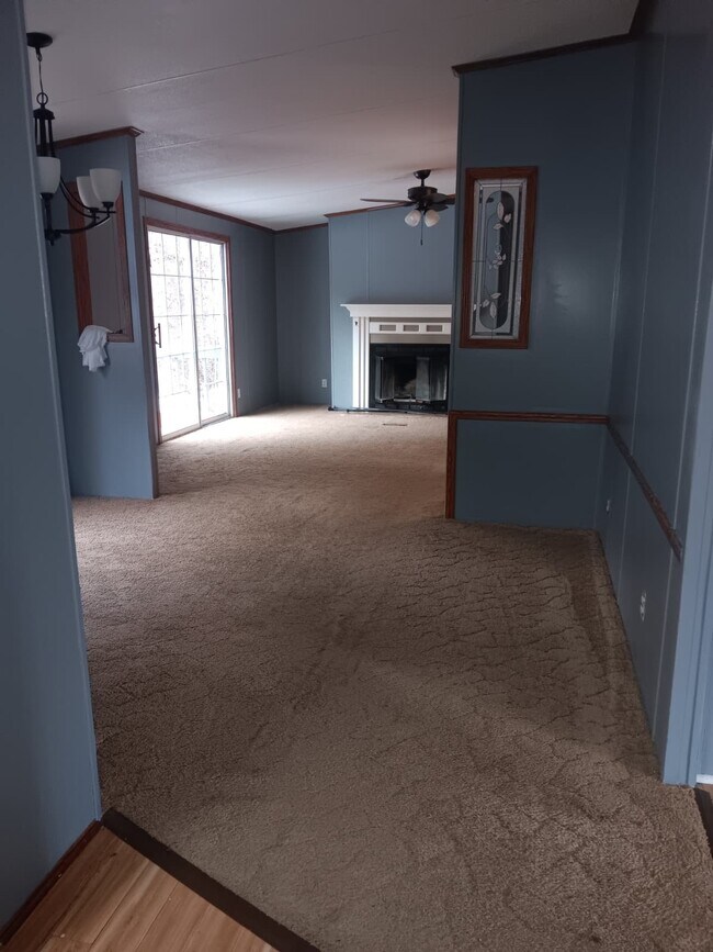 Building Photo - 430 Lytle Cove Rd