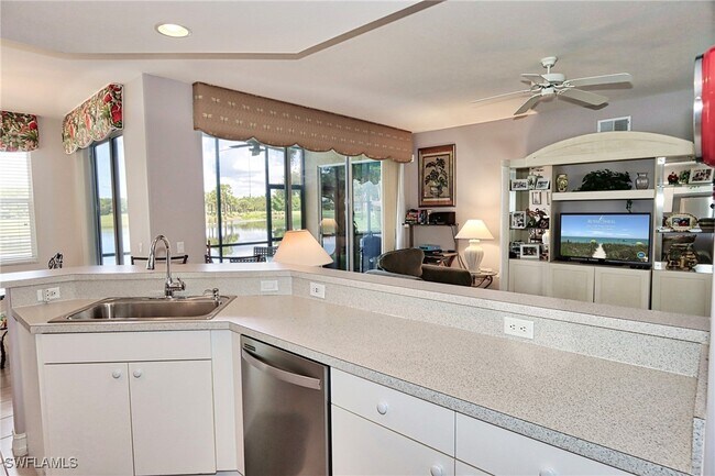 Building Photo - 21740 Southern Hills Dr