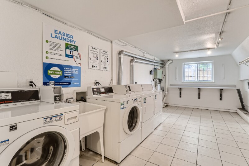 Building Photo - 1045 N Clarkson St