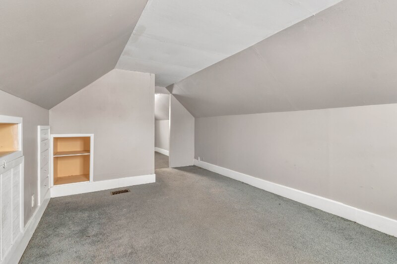 Building Photo - 41 Lynbrook Ave