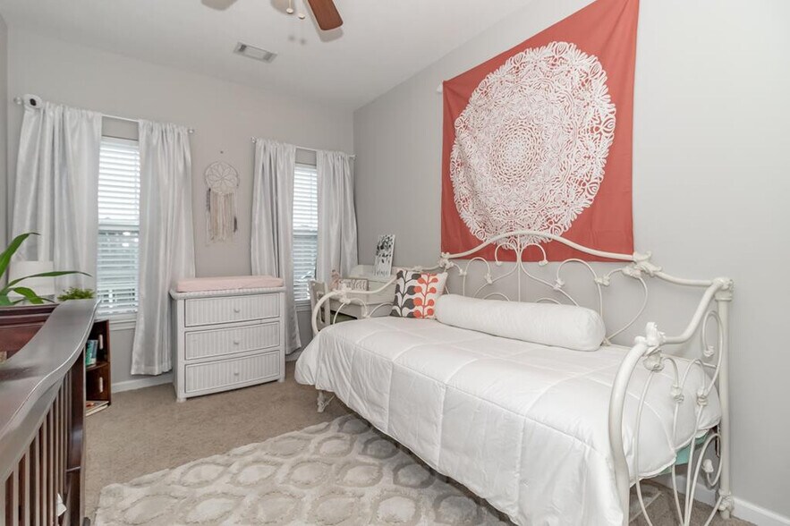 2nd Upstairs Bedroom - 434 Bowen Fls