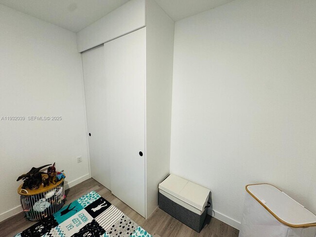 Building Photo - 1312 NW 3rd St