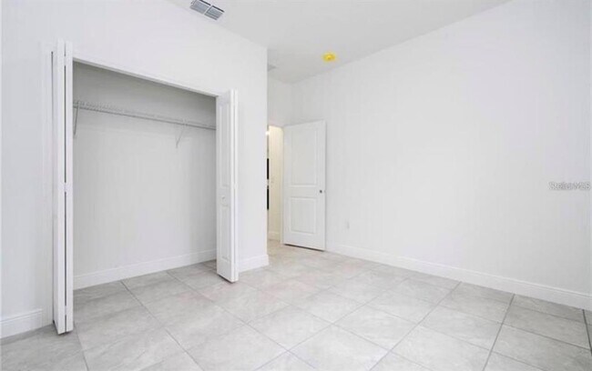 Building Photo - 2709 SW 155th Ln