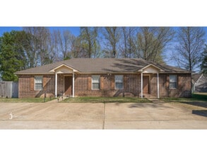 Building Photo - Hurst Apartments: Water, Sewer, &amp; Basic Cable Included