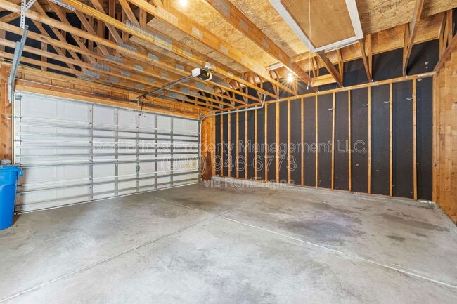 Building Photo - 10411 Alvarado Way