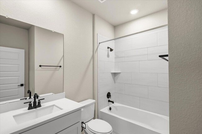 Building Photo - 5900 Whisper Creek Dr