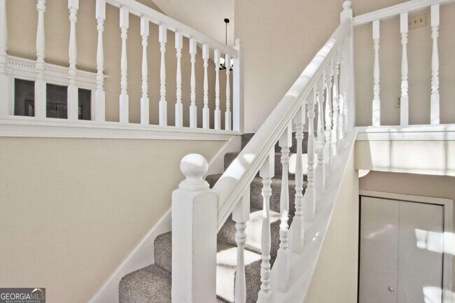 Building Photo - 3657 River Ridge Ct