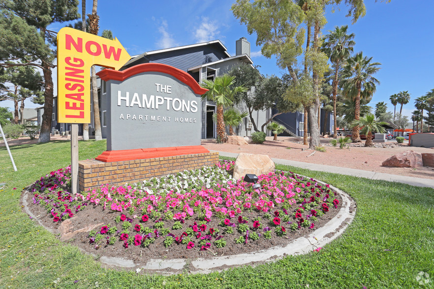 Entrance - The Hamptons