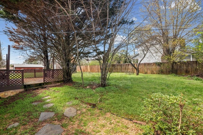 Building Photo - 13 Hearthwood Ct