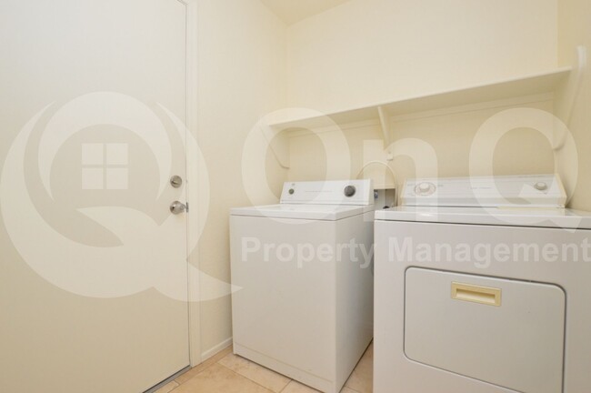 Building Photo - 25663 W Shooting Star Ln