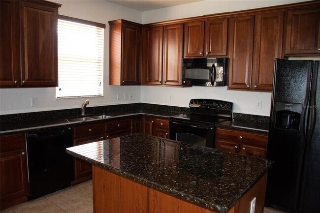 Building Photo - 2504 Ladoga Dr