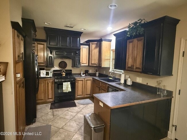 Building Photo - 4294 Popp's Ferry Rd