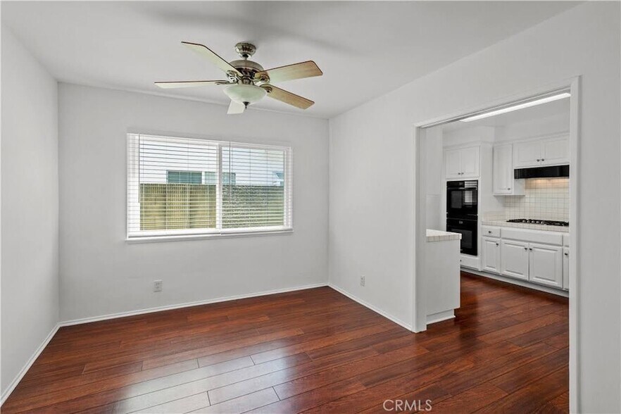 Building Photo - 6061 Dundee Dr