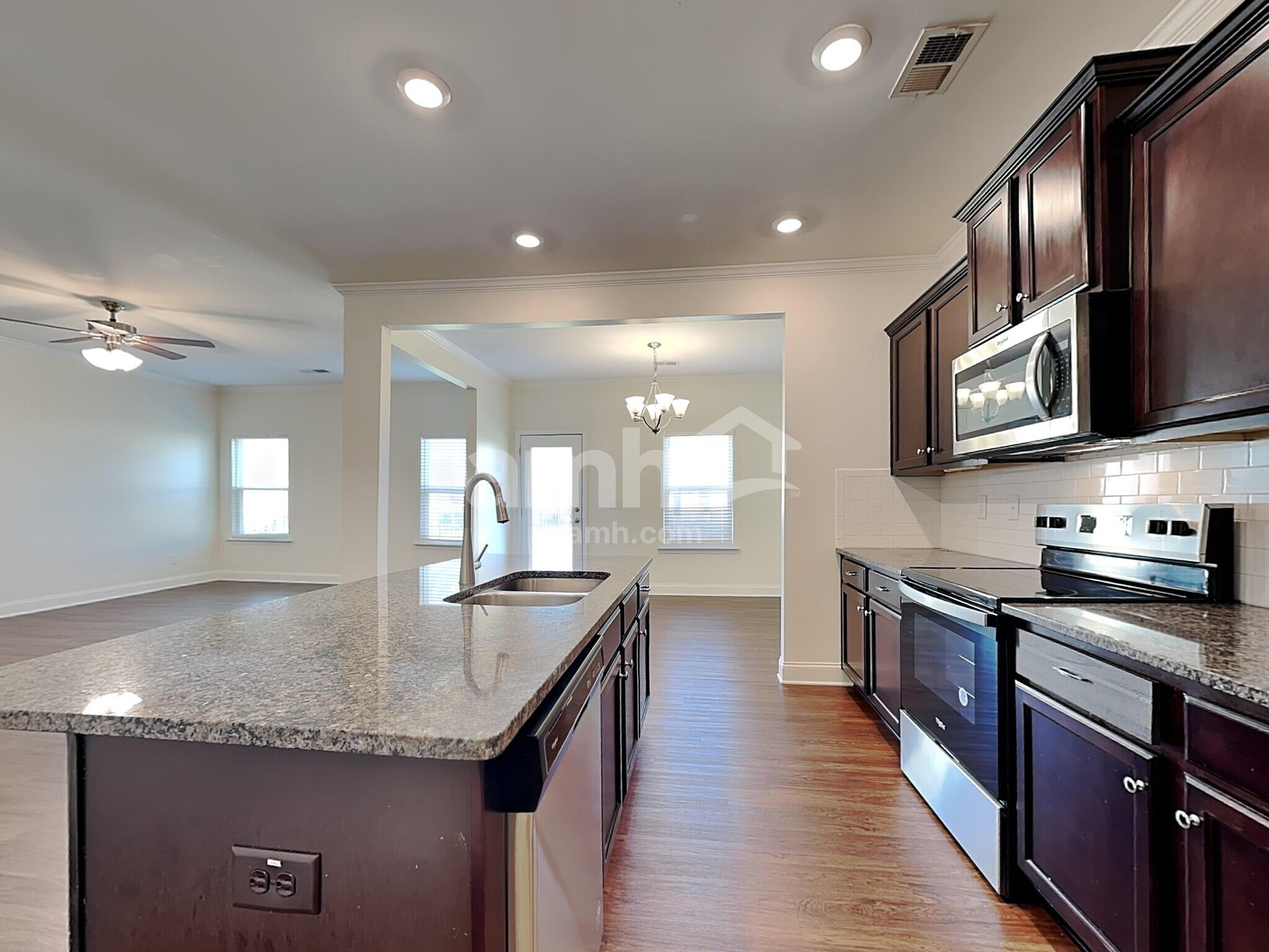 Building Photo - 592 Woodall Rd