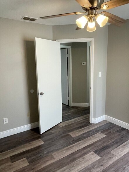 Building Photo - 3Bdrm 2Bath Villa -- Gated Community of Harbor Town