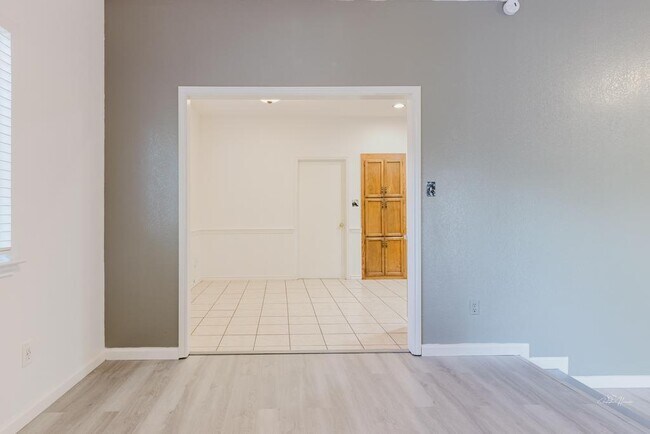 Building Photo - 14509 Crystal Ct