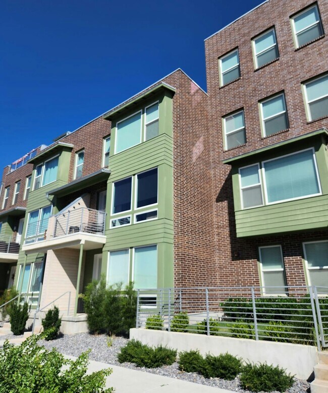 Building Photo - 5088 W Duckhorn Dr