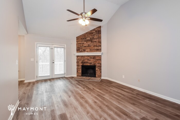 Building Photo - 329 Hillcrest Ln