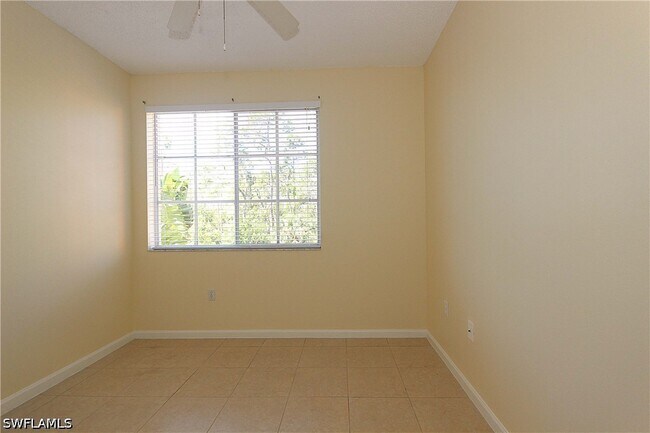 Building Photo - 1160 Reserve Way