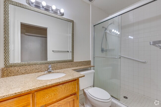 2BR, 2BA - 971SF - Primary Bathroom - Apartments on the Green