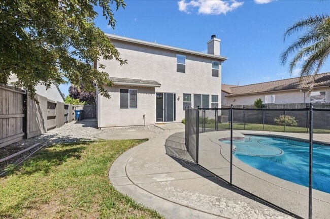 Building Photo - 5409 Banfield Dr