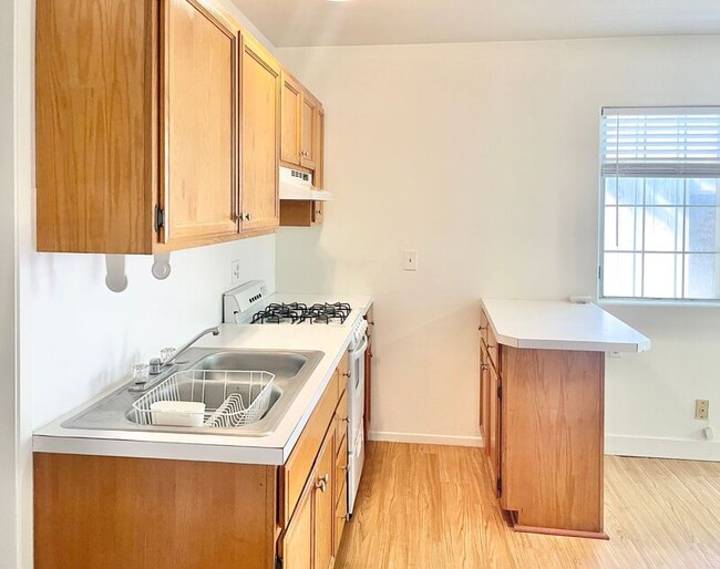 Building Photo - 362 Ralcam Pl