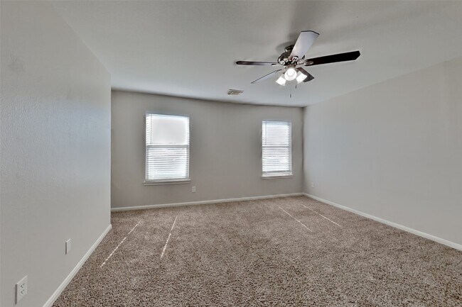 Building Photo - 17039 Kemble Creek Dr