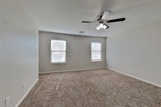 Building Photo - 17039 Kemble Creek Dr