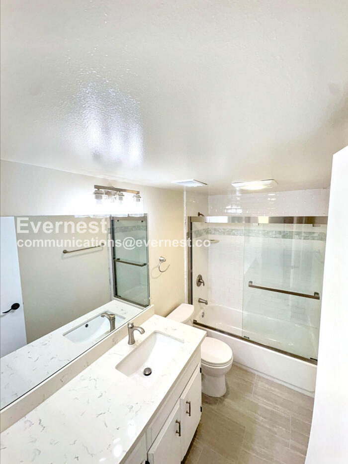 Building Photo - 3766 Callan Blvd