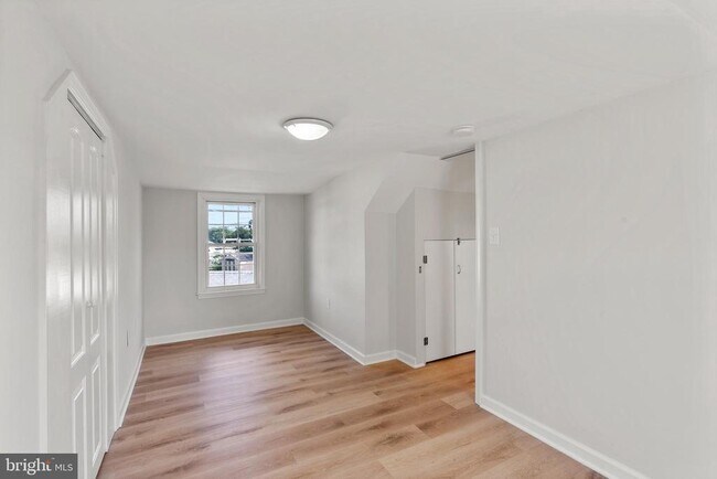 Building Photo - 3301 Sollers Point Rd
