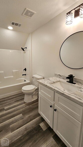 Building Photo - 4009 Stoke Dr