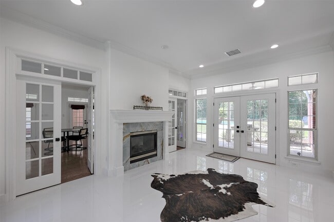 Building Photo - 11492 Majestic Dr