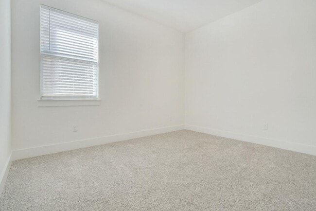 Building Photo - Check Out this 3/2 in Leander