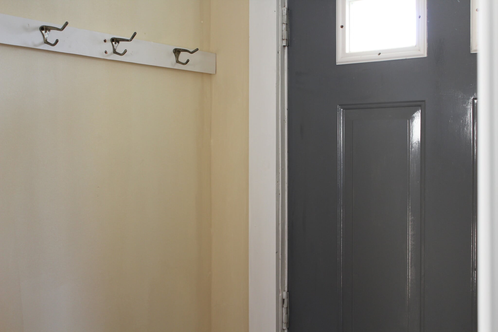 Front entry - hooks on each side of the door added for your convenience - 1011 Main St