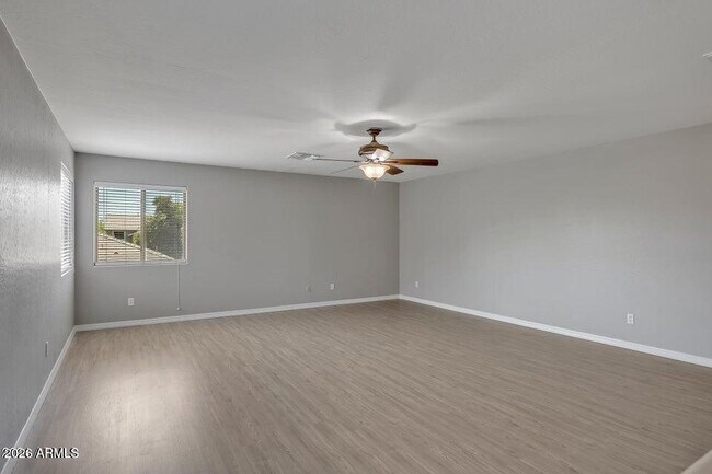 Building Photo - 2717 E Teakwood Pl