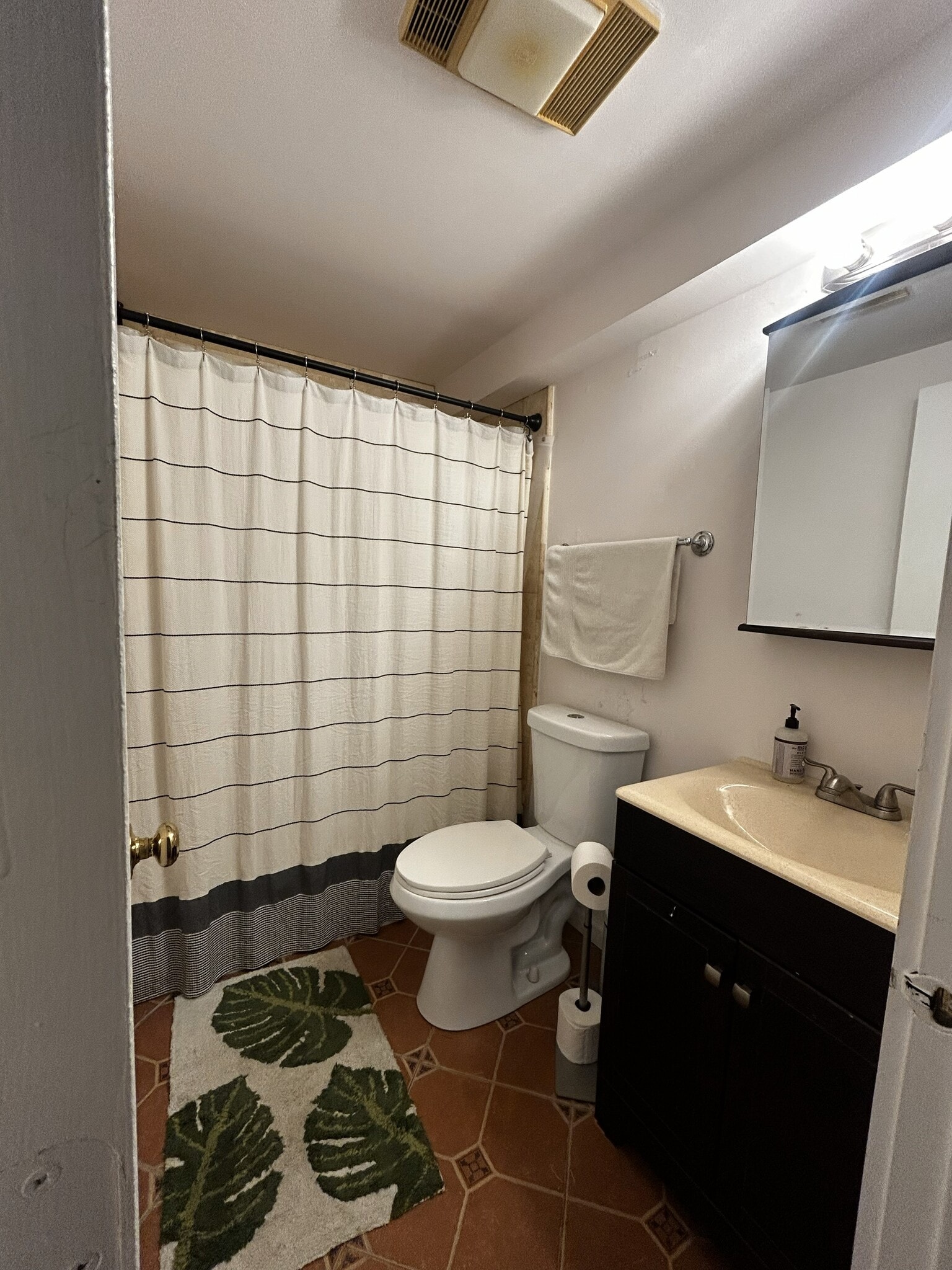 bathroom - 134 Washington St