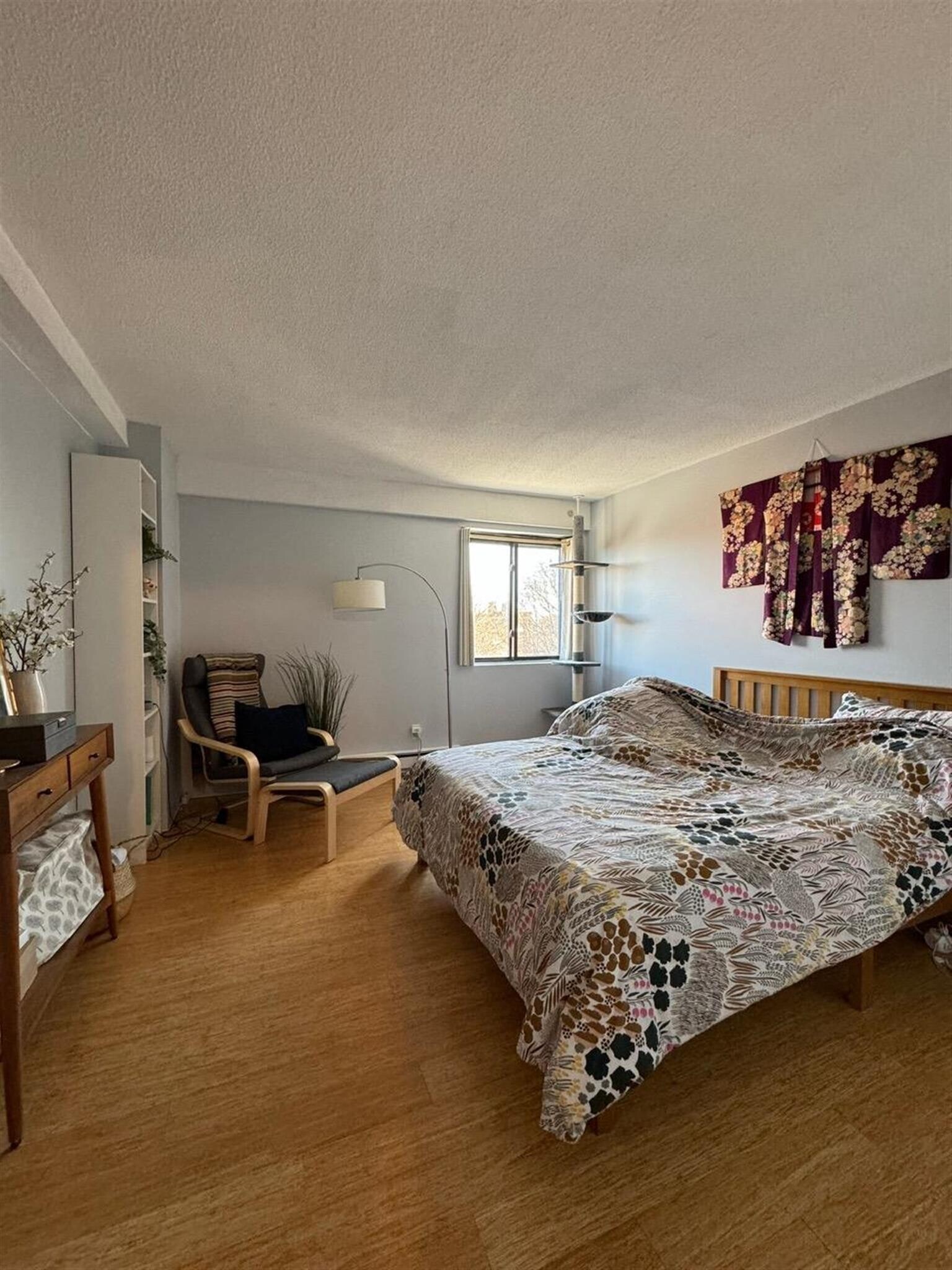 Building Photo - 47 Mystic St