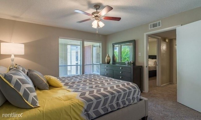 Building Photo - 2020 Taxco Rd