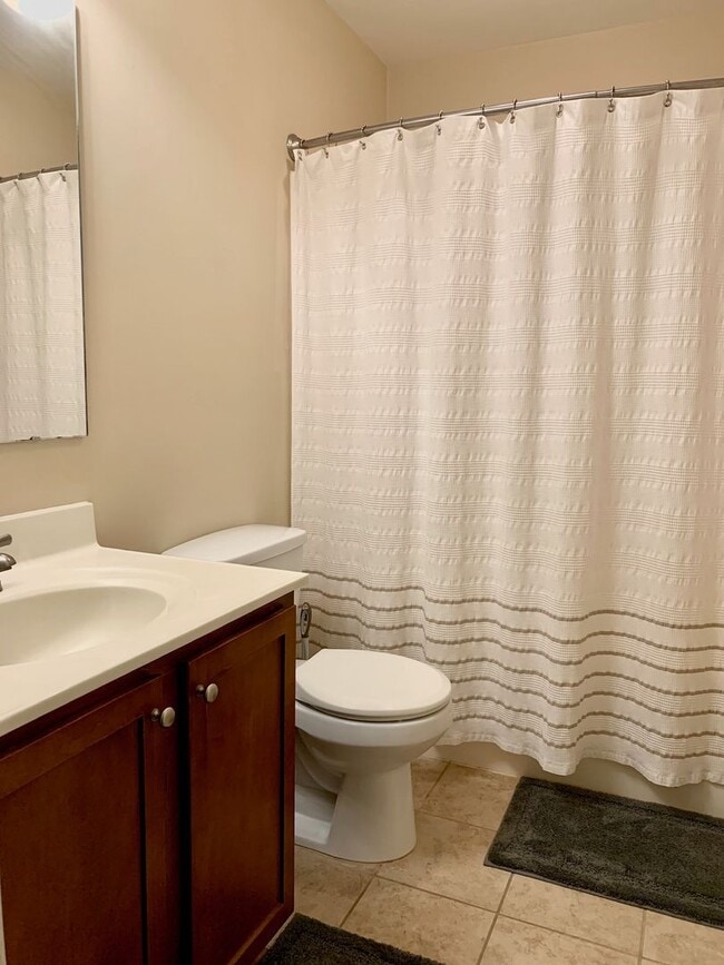 Building Photo - Beautiful 3 Bed 2 Bath Home in Jack Britt
