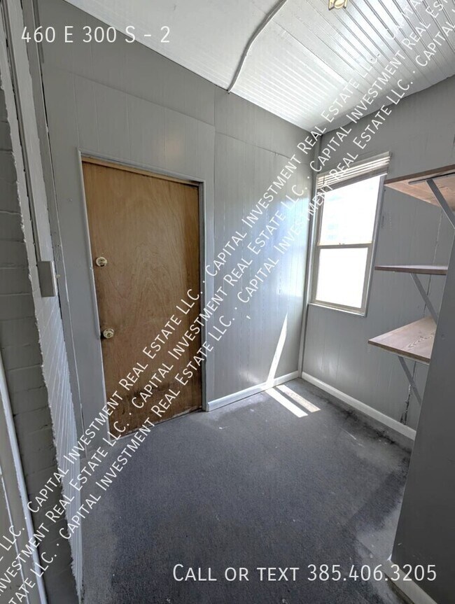 Building Photo - 460 E 300 S
