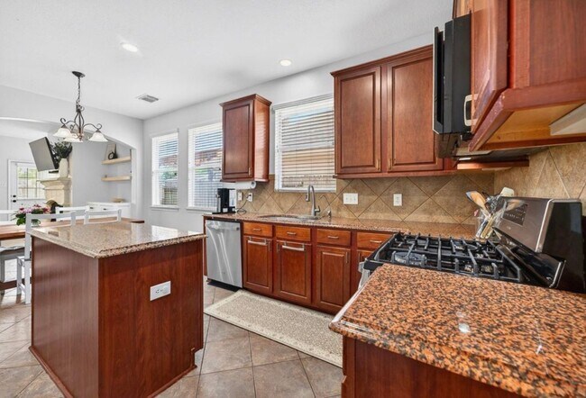 Building Photo - 15226 Olmstead Park Dr