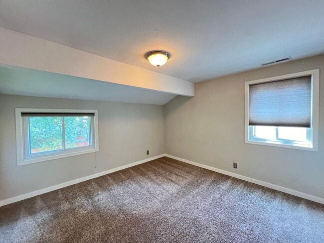 Building Photo - Elegant Four Bedroom Home