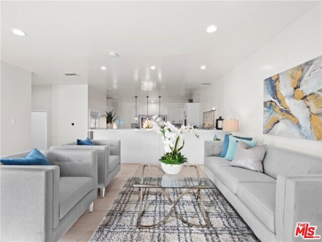 Building Photo - 17601 Rhoda St